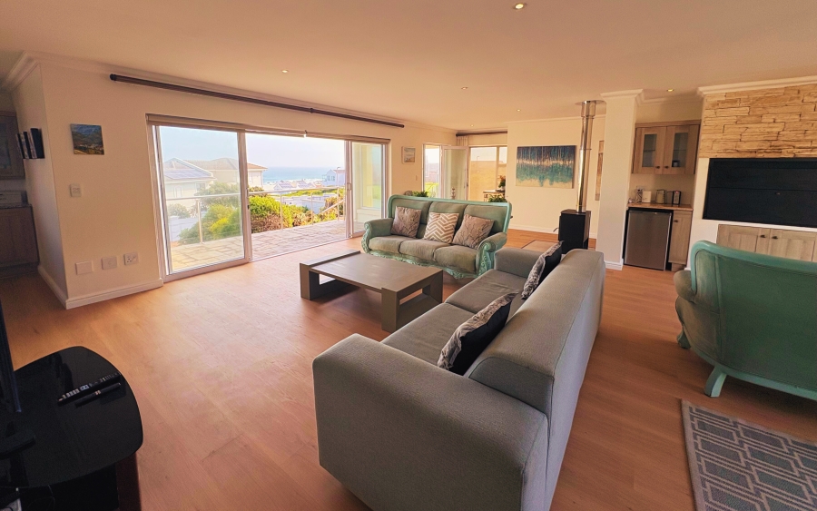 4 Bedroom Property for Sale in Yzerfontein Western Cape